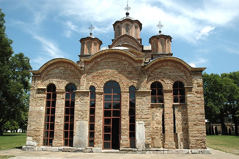 Монастырь в Грачанице.